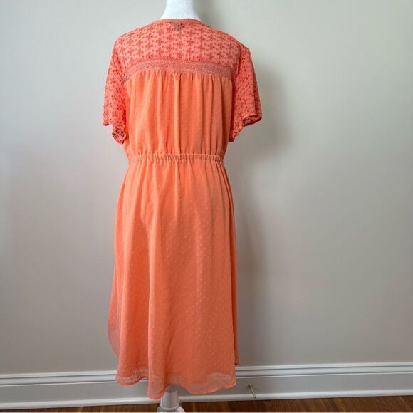 TORRID Babydoll Chiffon Clip Dot Eyelet Detail Tunic Top - Picture 5 of 11